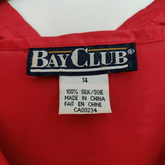 Bay Club Red 100% Silk Button-up Size 14 - Picture 3 of 3